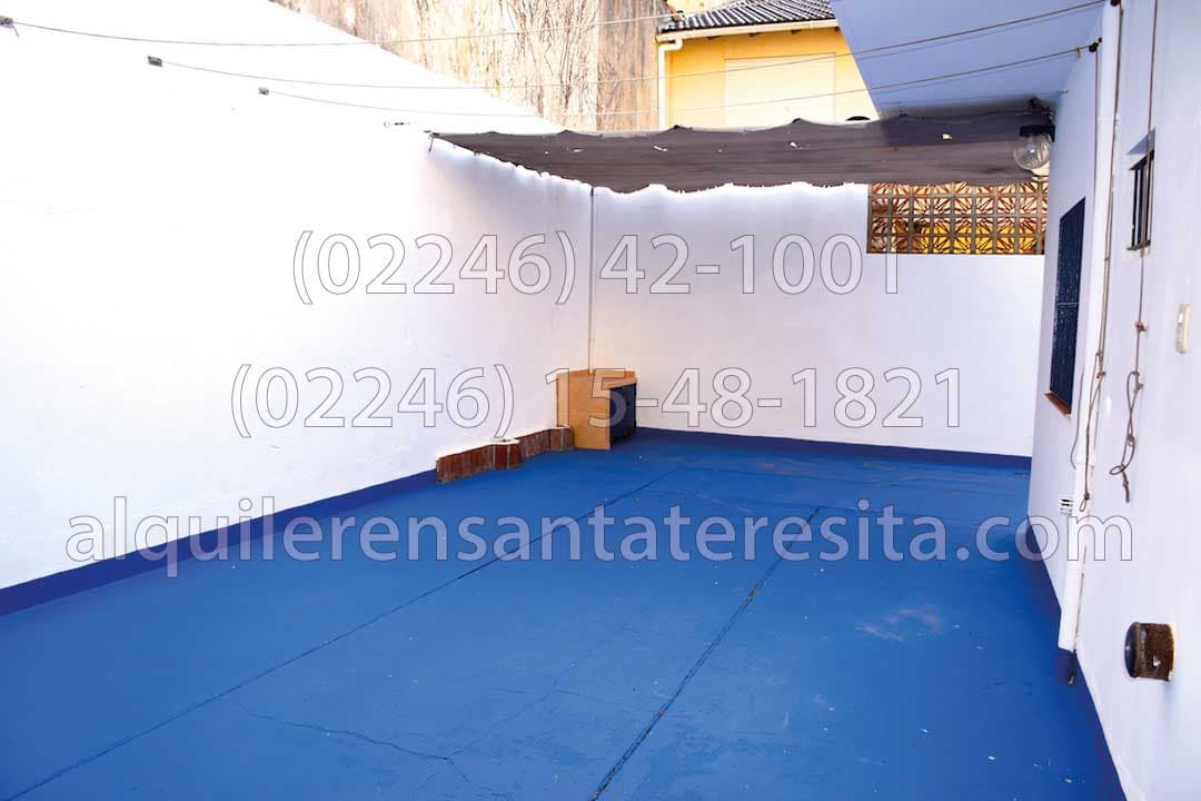 Patio de desde el lavadero de Alquiler en Santa Teresita