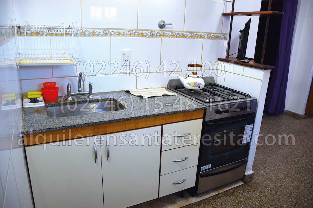Cocina y televisor de Alquiler en Santa Teresita