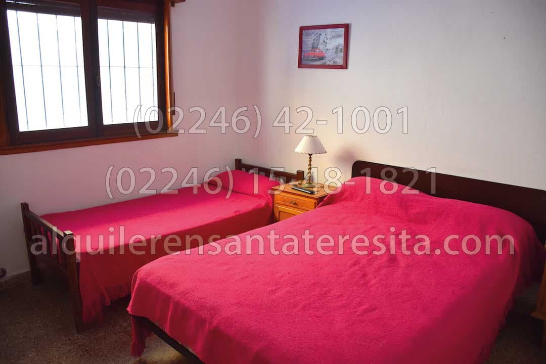 Camas del dormitorio principal de Alquiler en Santa Teresita